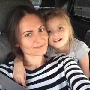 Meet your Posher, Lana